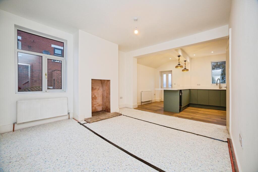Station Road, Royston, Barnsley, S71 - View 4