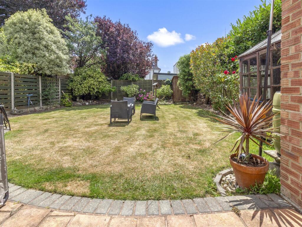 House in Worthing, West Sussex - View 3