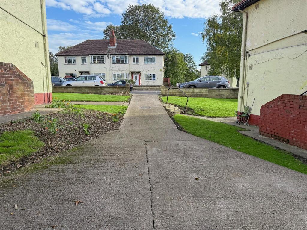 Garage, Sandringham Drive, Alwoodley, West Yorkshire. - View 5