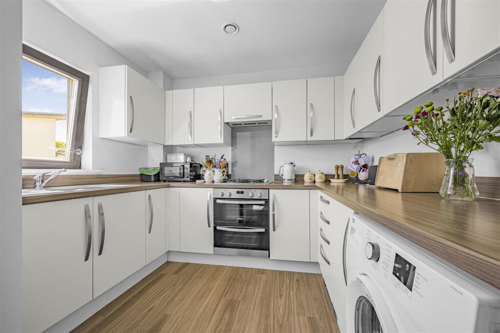 Apartment in Kingswood, Hanham Hall, Hanham Abbots - More