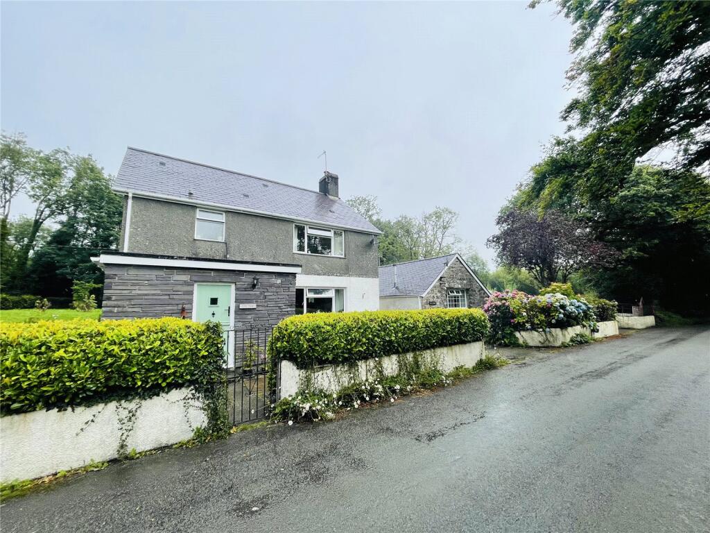 Main image of property: Ynys, Cricieth, Ynys, Criccieth, LL52