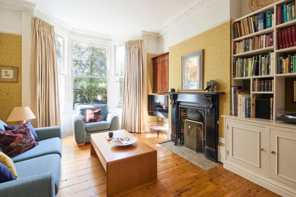 House in London - View 3