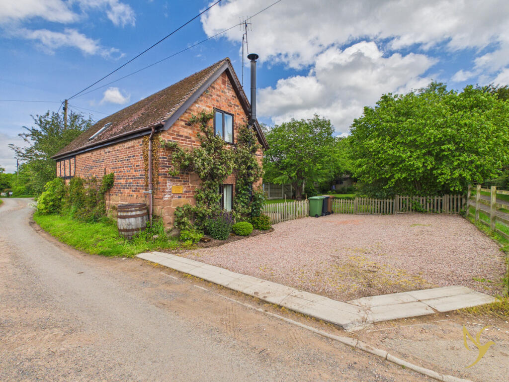 #WelcomeHome to Little Barn, Norchard, Worcestershire, DY13 9SN photo 4