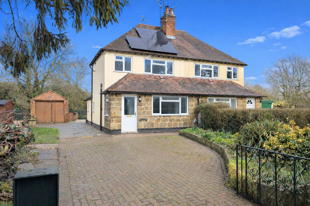 Main image of property: Bishopton, Stratford-Upon-Avon, CV37