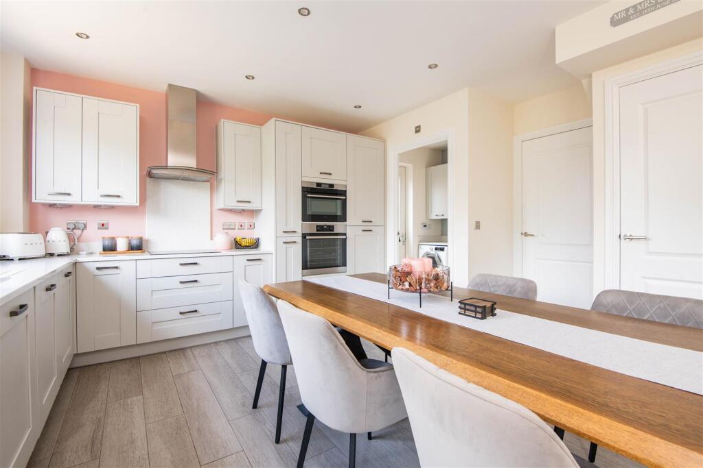 Rook Crescent, Leyland photo 3