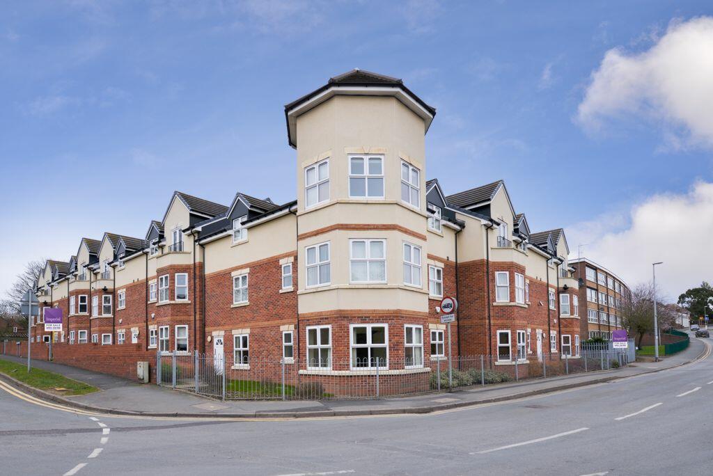 2-bed flat on 2, Balmoral Court, £119,995