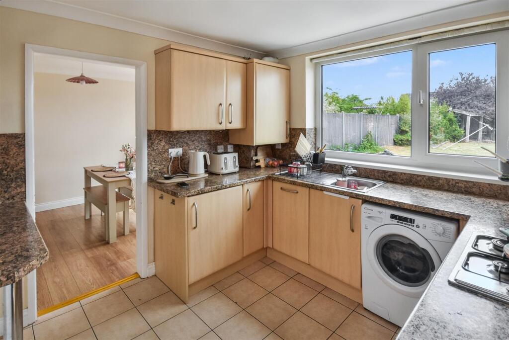 Glyndebourne Gardens, Corby, NN18 0PZ - View 3