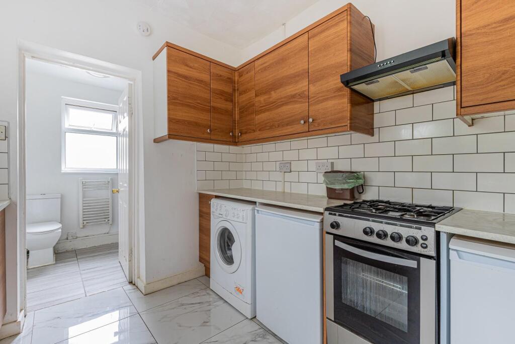 Robert Street, Cathays - More