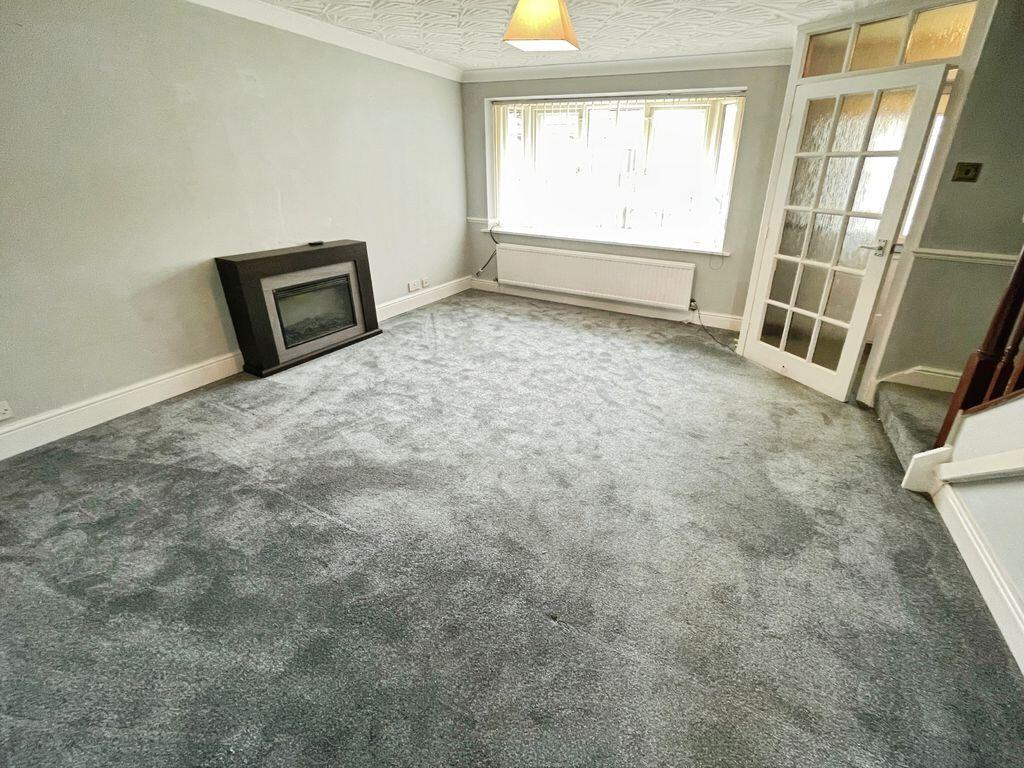 Ryecroft Avenue, Tottington photo 2