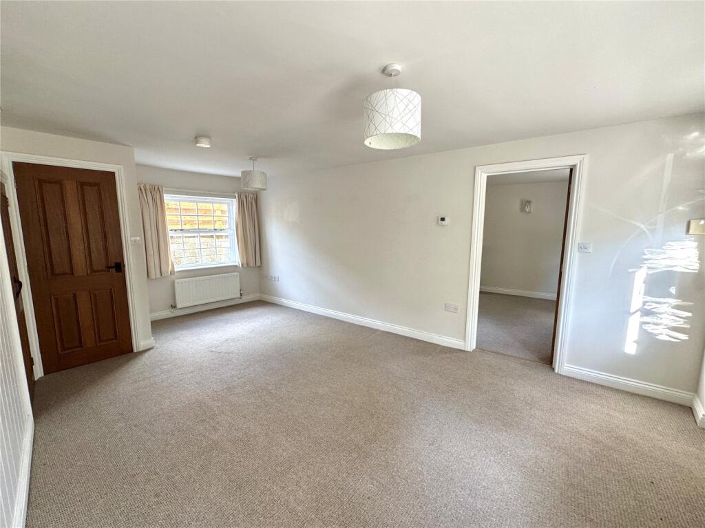 House in Harrogate - View 5