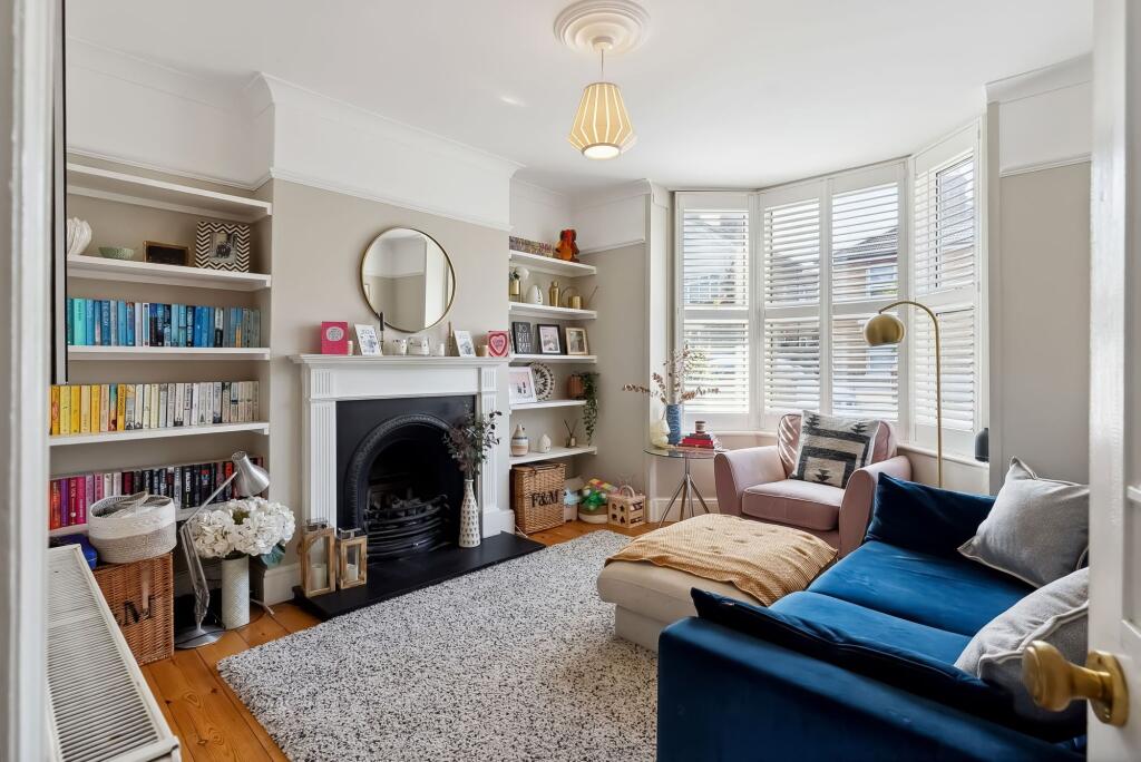 House in London, Sutton New Town, The Wrythe