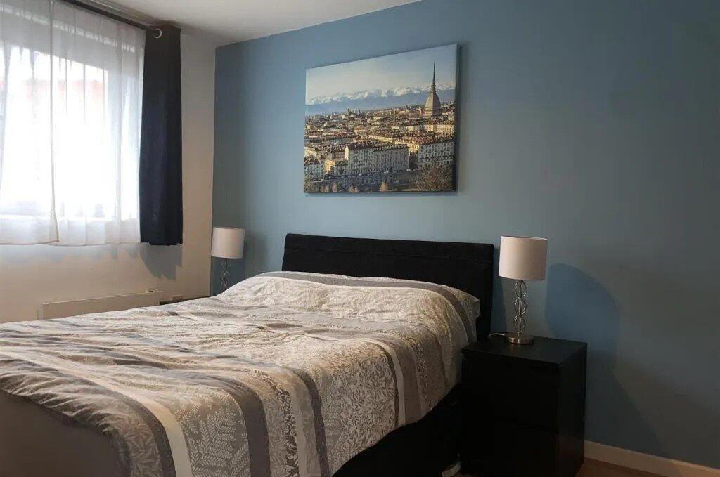 Apartment in Leeds, West Yorkshire - View 5