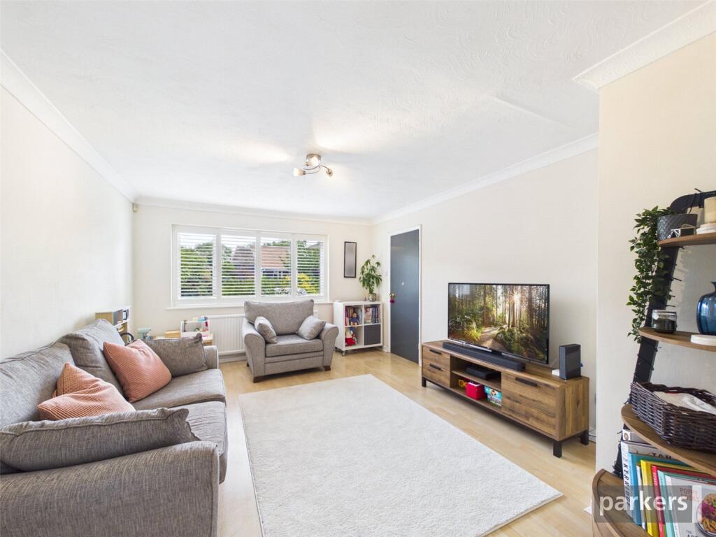 Colemans Moor Road, Woodley, Reading, Berkshire, RG5 photo 3