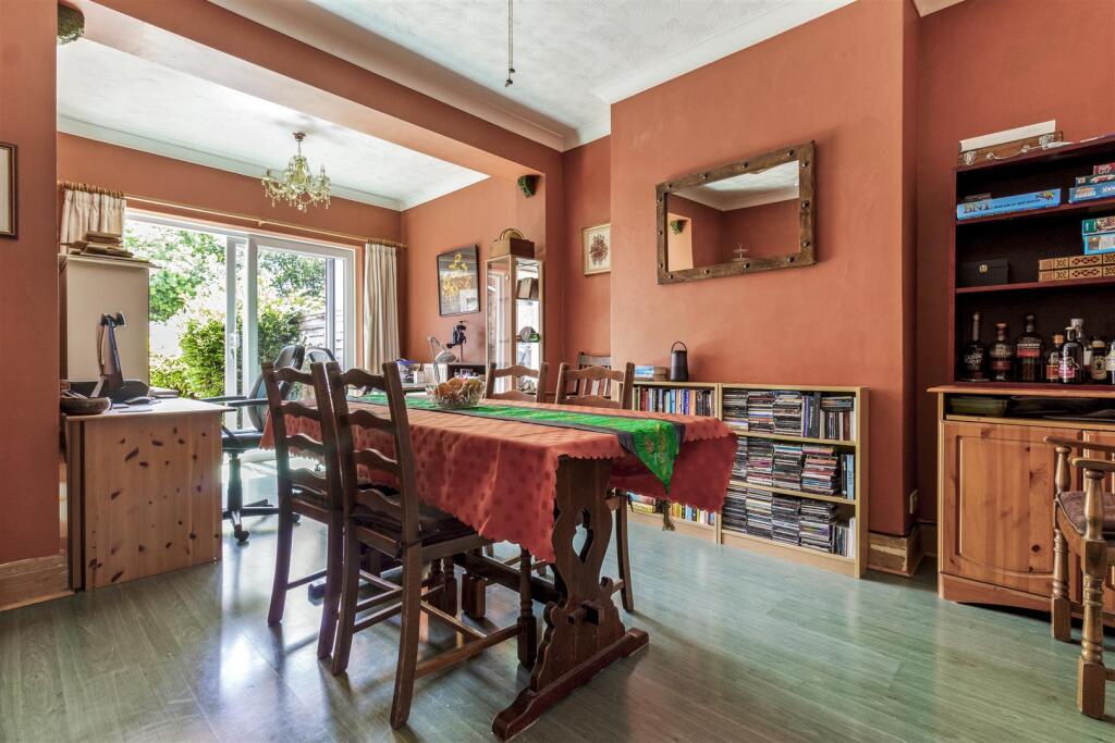 House in Worthing, West Sussex - More