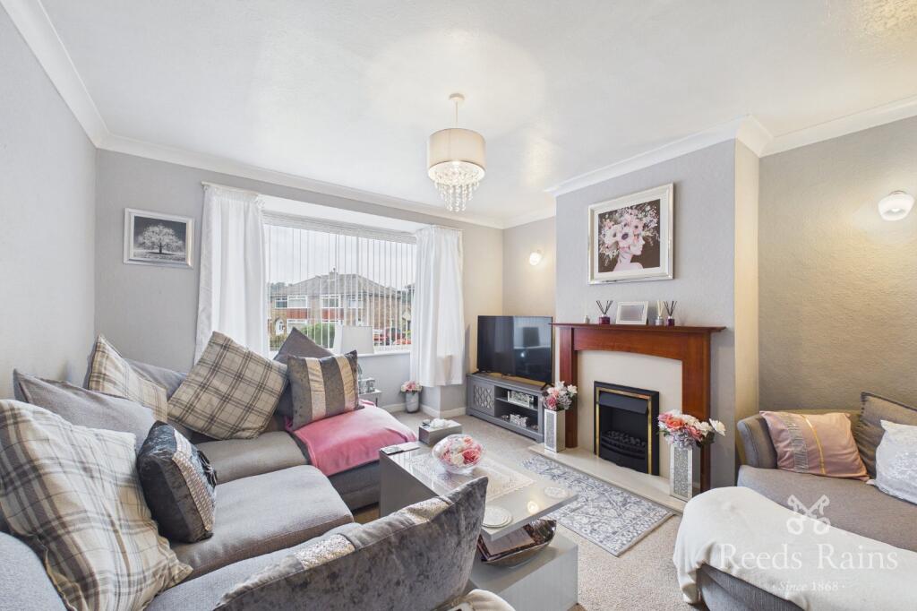 Thorpe Green Drive, Golcar, Huddersfield, West Yorkshire, HD7 photo 2