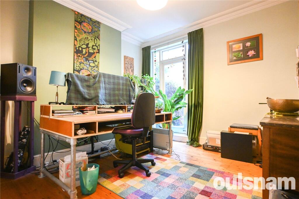 House in Sandwell, West Midlands - View 4