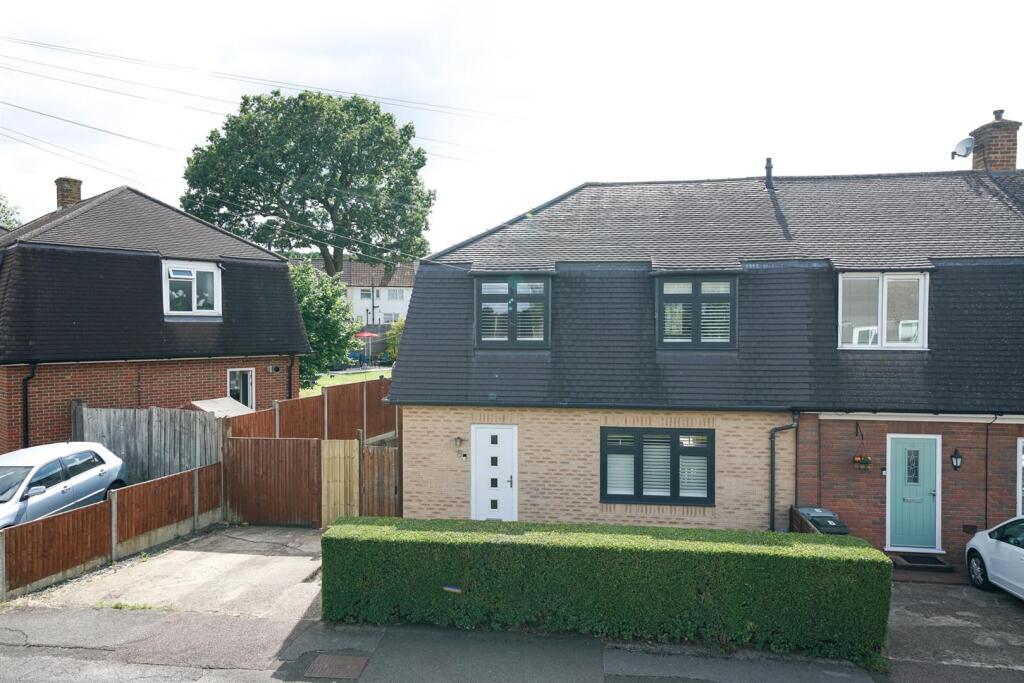 Main image of property: Newbiggin Path, Watford
