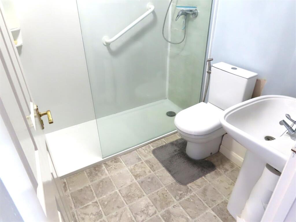 House in Newcastle upon Tyne - View 5