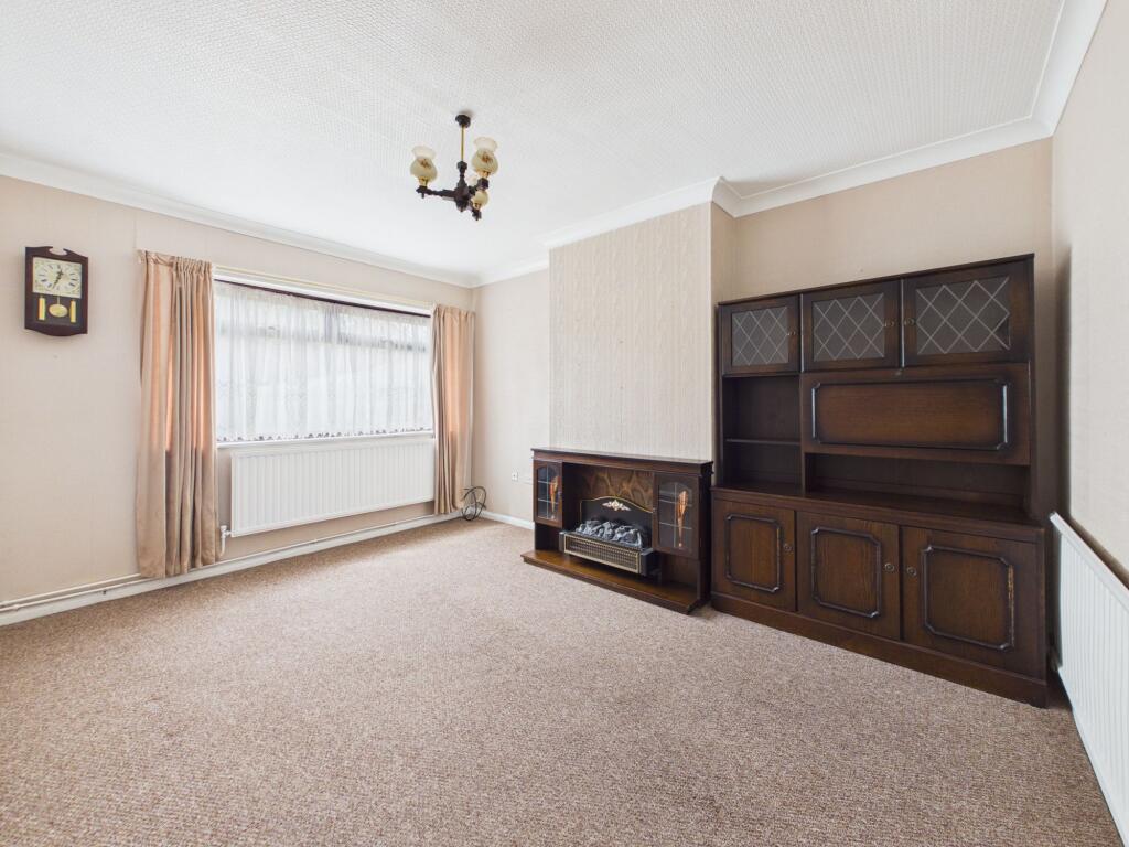 House in Ashfield, Sutton in Ashfield, Nottinghamshire - View 2