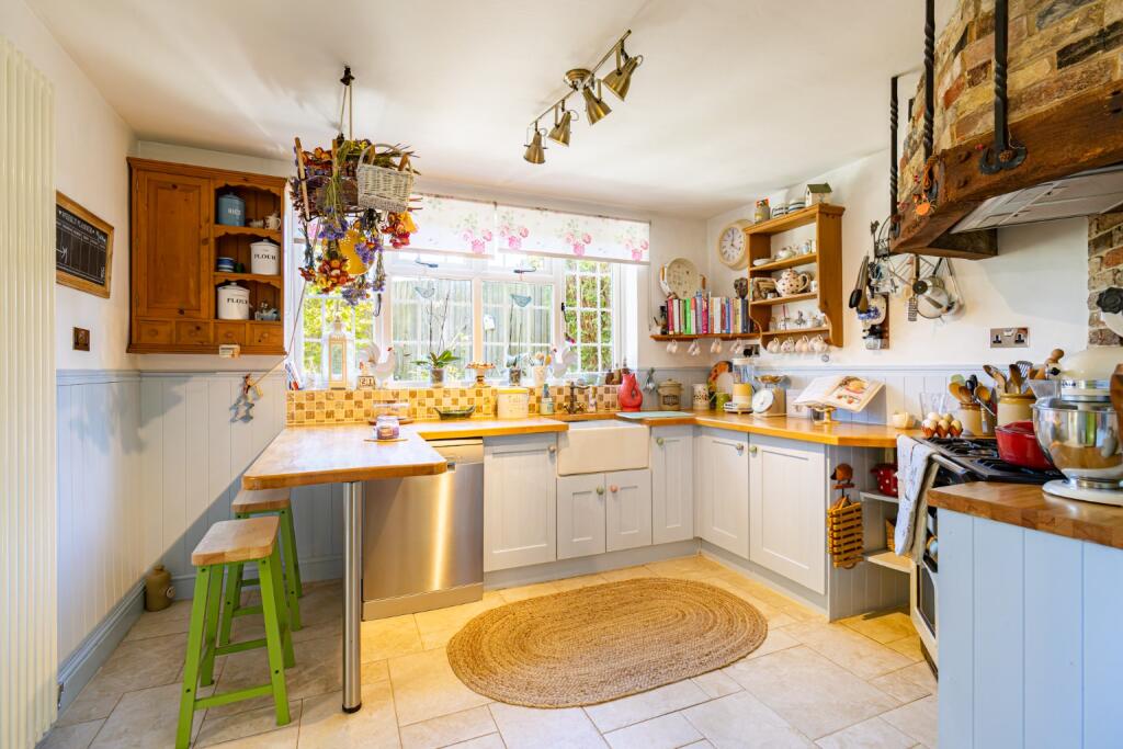 House in Peterborough - View 4