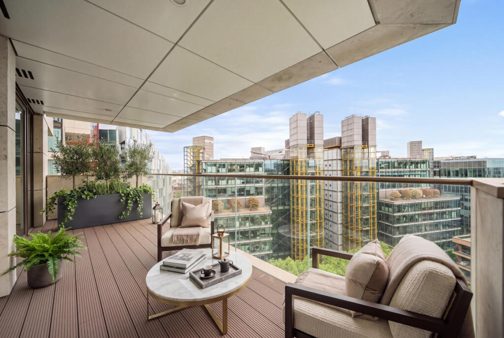 Apartment in London, Paddington - View 2