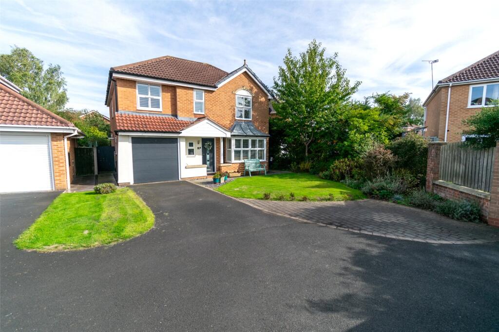 5-bed detached on Hereford Way, Middlewich, £385,000