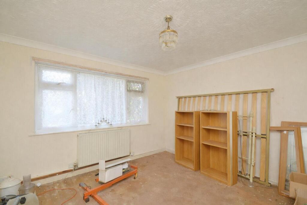 Modernisation Required * Lake - View 5