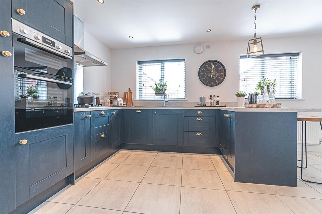 Plot 16, 29 Georges Crescent, North Thoresby photo 3