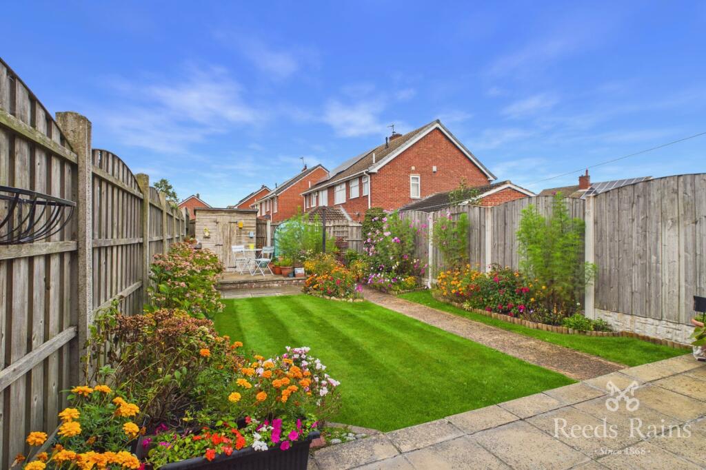 House in Wakefield - More
