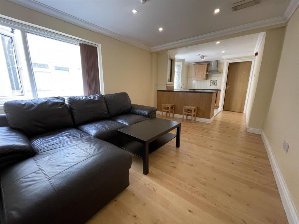 Main image of property: Richmond Road, Cardiff