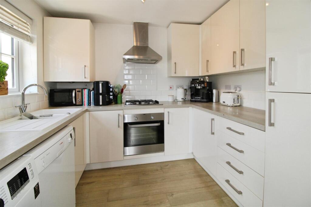 Cressida Way, Cawston, Rugby photo 4