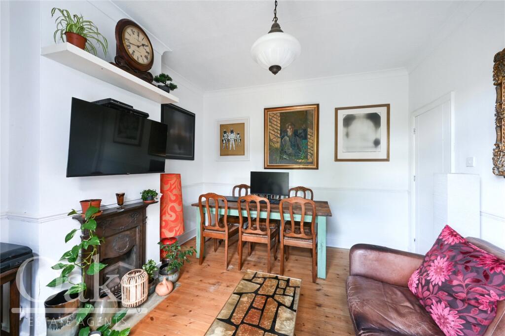 House in London - View 3