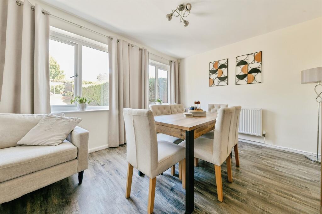 House in North Hertfordshire, Hertfordshire - More