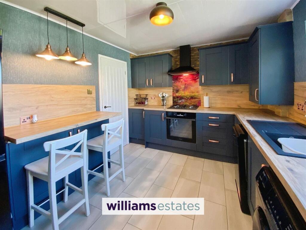 Chichester Drive, Prestatyn, LL19 photo 4
