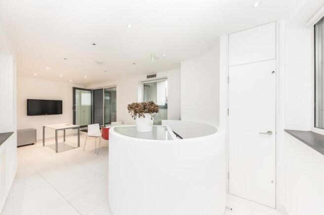 2 Salamanca Place First Floor 4.jpg
