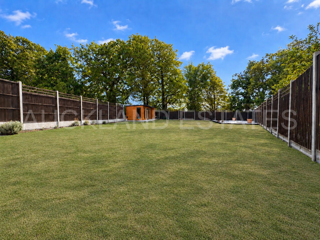 House in Enfield - View 2
