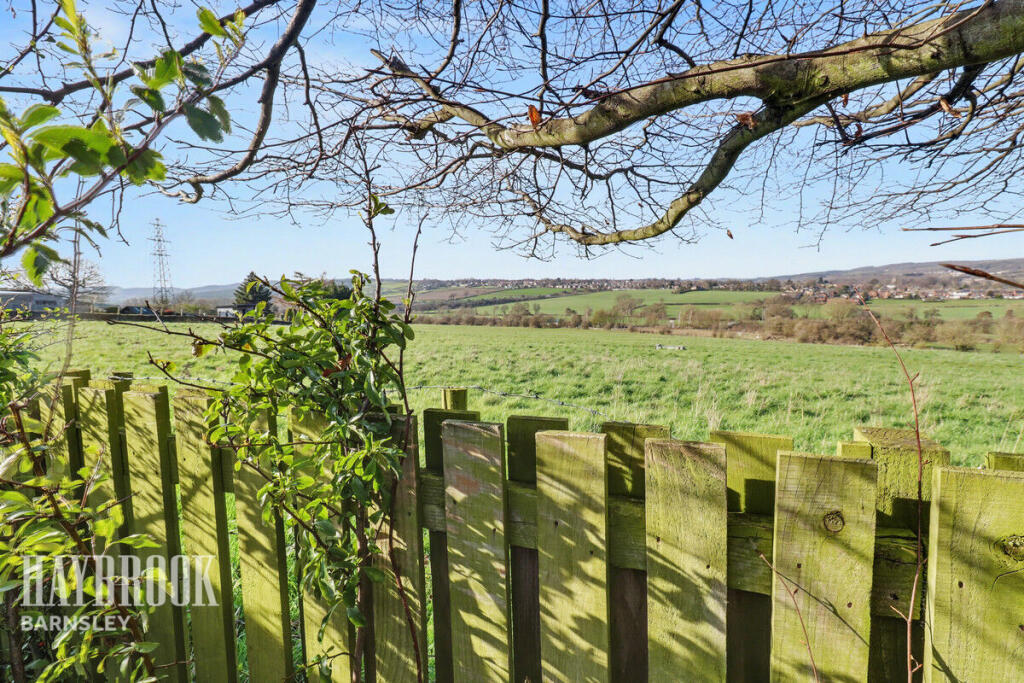 Barugh Lane, Barugh Green photo 2