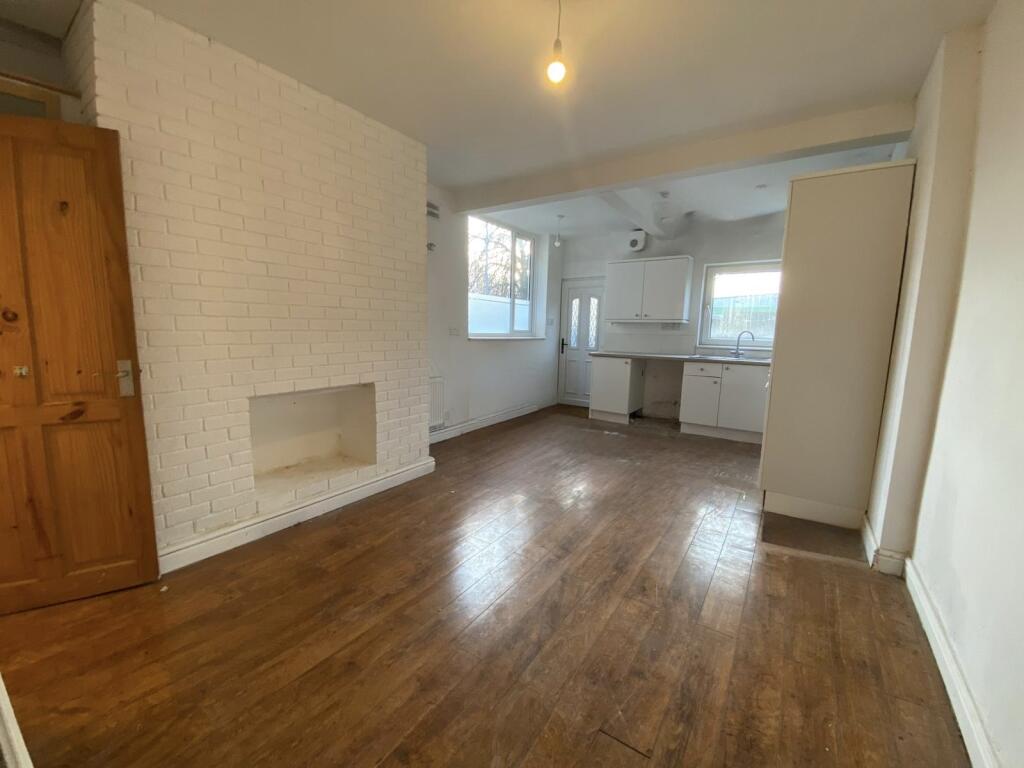 Main image of property: Gosling Gate Road, Goldthorpe, S63 9LU