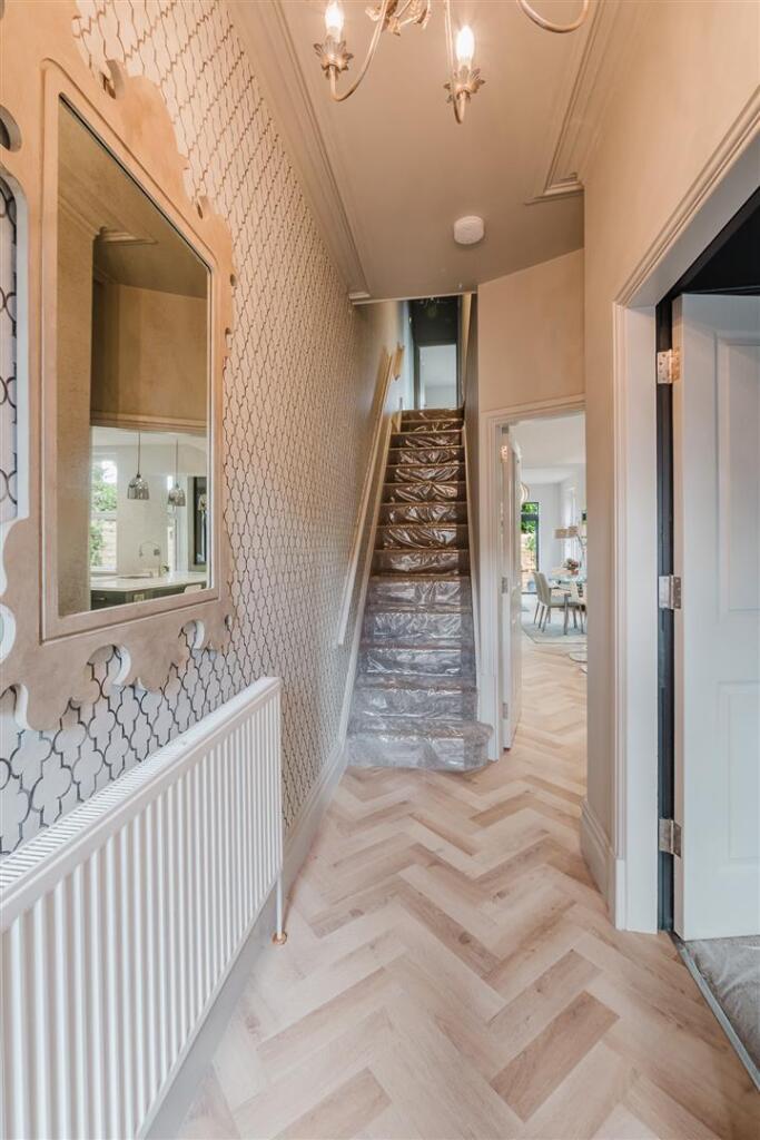 House in Trafford, Hale - More
