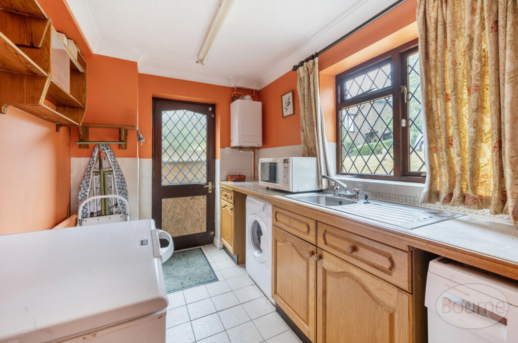 House in Waverley, Boundstone, Farnham - View 5