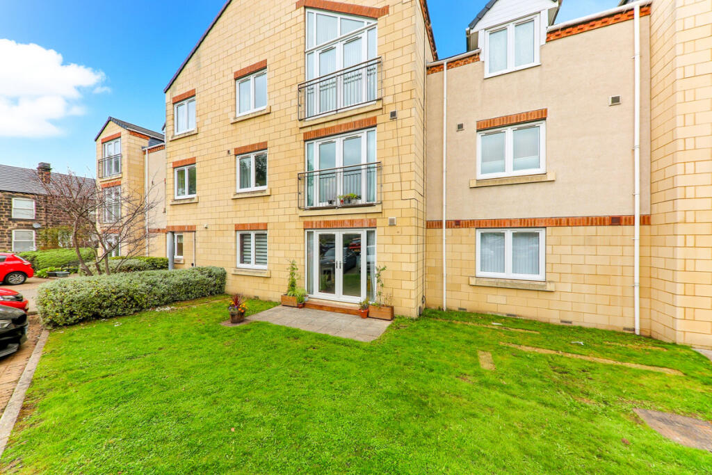 205 Broadgate Lane, Horsforth, LS18 photo 2