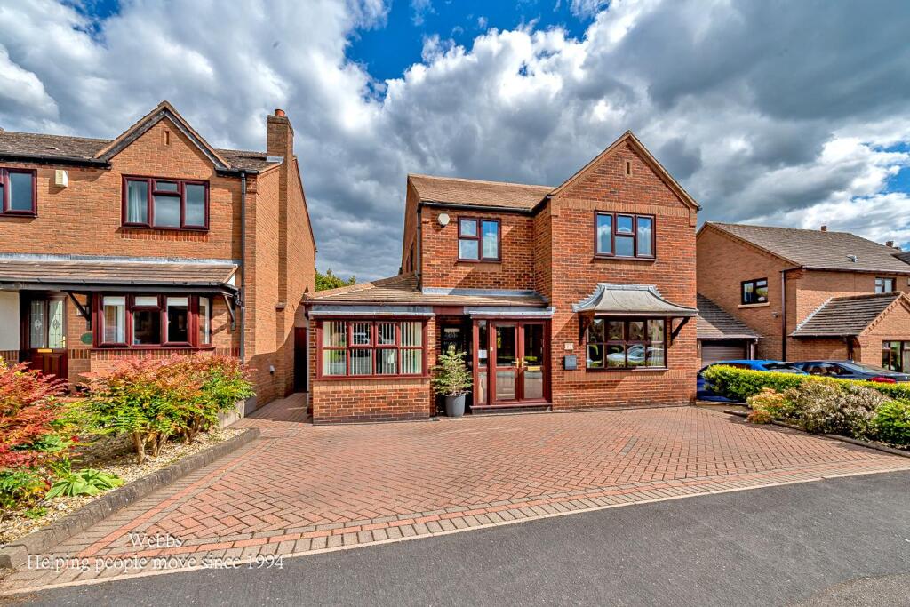 4-bed detached on Hatherton Croft, Shoal Hill, Cannock, £575,000