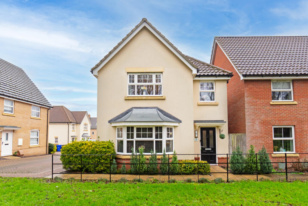 4-bed detached on Thompson Close, Haverhill, Suffolk, CB9, £375,000