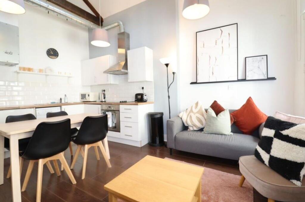 House in Cardiff - View 3