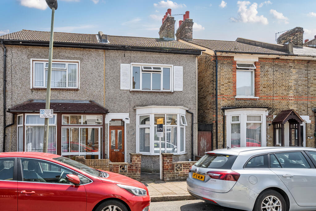 Main image of property: Park End, Bromley, BR1