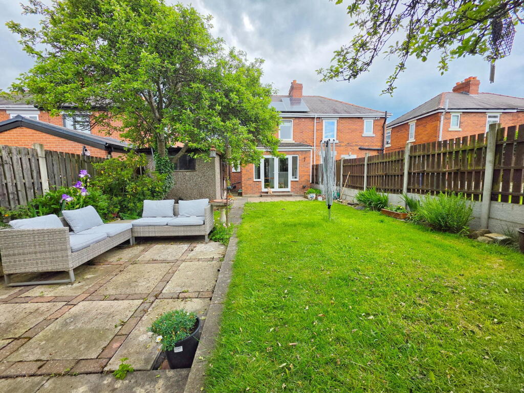 Main image of property: Cross Lane, Royston, Barnsley, S71 4AR