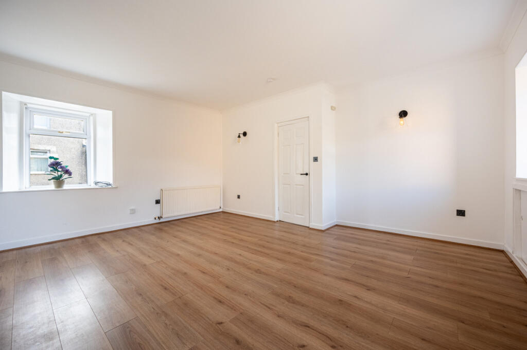 Union Street, Stonehouse, ML9 - View 3