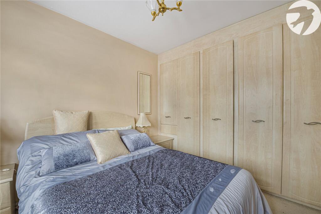 House in London - View 5