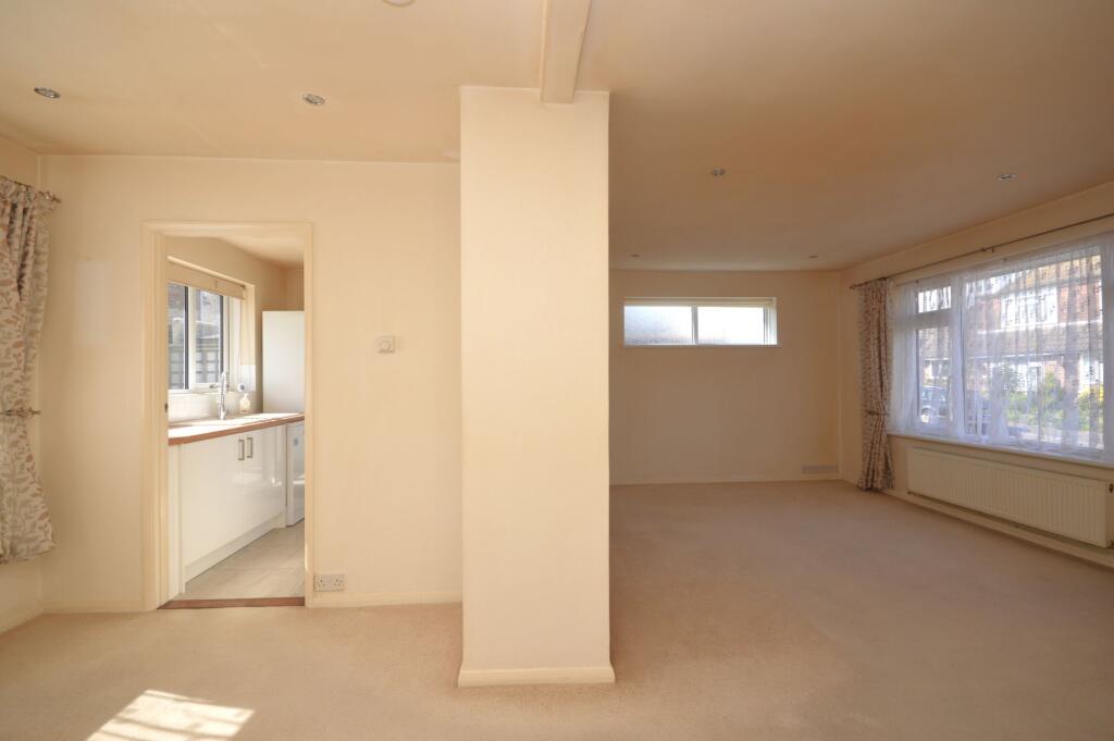 Firs Close, Folkestone, CT19 photo 4