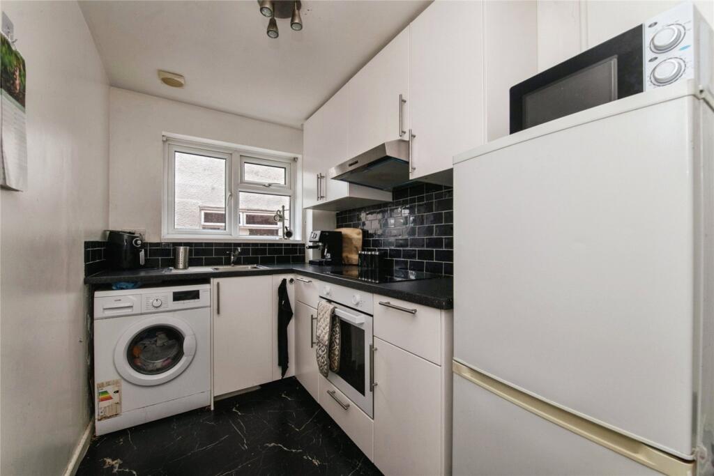 Meadow Street, Exmouth, Devon, EX8 - View 2
